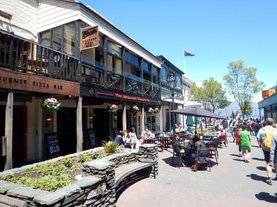 Queenstown Mall